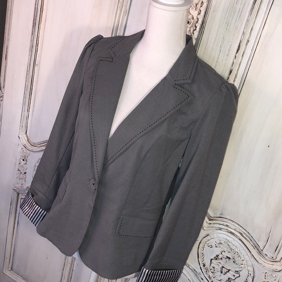 VINTAGE Candies NWT Dead Stock Gray with Black Decorative Top Stitching Blazer - Picture 3 of 14